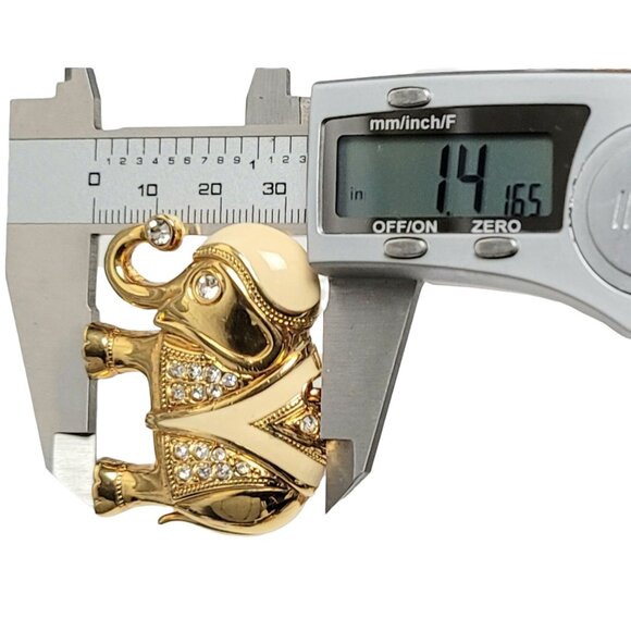 Vintage KJL For Avon Cream Enamel Clear Rhinestone Elephant Brooch Pendant - Picture 9 of 10